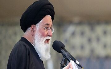 آیت الله علم الهدی: جامعه دینی در برابر جامعه غربی، یک جامعه متعهد است