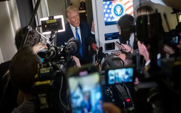 کاخ سفید مانع حضور خبرنگار سی‌ان‌ان در ایرفورس وان شد