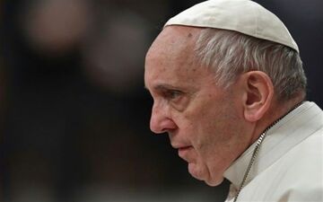 پاپ یک مراسم مذهبی دیگر را بدون حضور جمعیت برگزار کرد