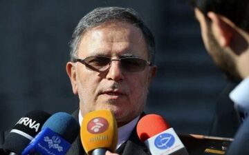 سیف: اقتصاد ایران بدون تورم از رکود خارج شد