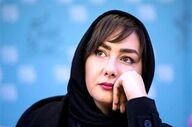 هانیه توسلی با موهای تراشیده در پشت صحنه یک فیلم