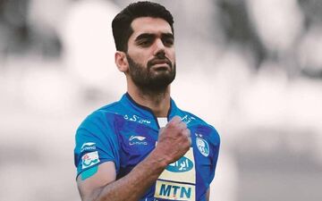 ستاره مصدوم استقلال پا به توپ شد