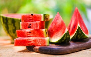 بهترین و بدترین زمان خوردن هندوانه