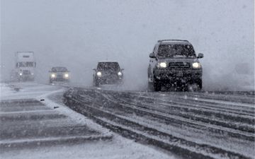 یخبندان، تردد در برخی محورهای ایلام را پرخطر کرده است