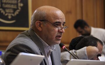 دولت سهمش را بدهد، بلیط مترو و اتوبوس را رایگان اعلام می کنیم