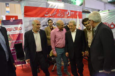 استاندار همدان در غرفه فرتاک نیوز
