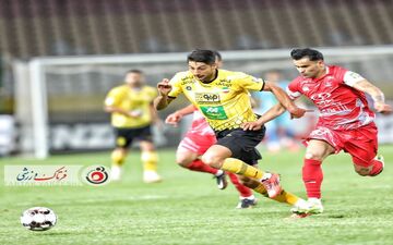 تصاویری دیدنی از جدال نفس گیر پرسپولیس و سپاهان