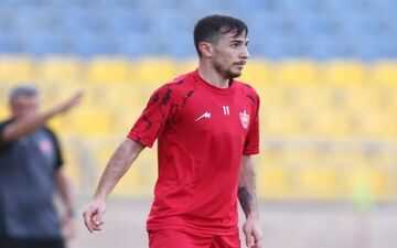 گریه‌های فرشاد احمدزاده بعد از گلزنی به پرسپولیس + ویدئو
