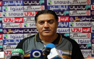 مربی استقلال خوزستان: در مقابل سپاهان بهترین بازی خود را ارائه می‌دهیم