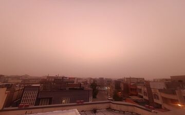 هموطنان از تردد غیرضروری در فضای باز هنگام گرد و غبار خودداری کنند
