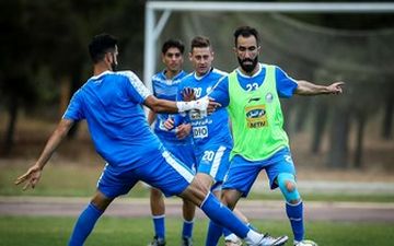  گزارش تمرین استقلال/ حضور یک بازیکن استقلال با سگش