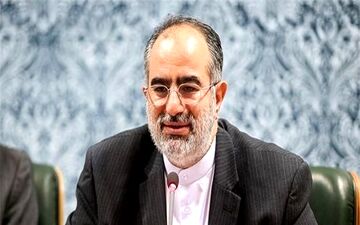 رئیس‌جمهور و وزرا برنامه‌های روزانه خود را در معرض قضاوت عمومی قرار دهند