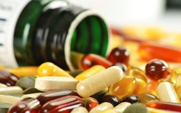 خطر عقیم شدن و از دست‌دادن کلیه‌ها با مصرف خودسرانه مکمل ها!