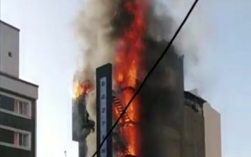 مهار آتش در هتل باستان