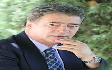 سلفی دختر مرحوم ناصر حجازی در زمین فوتبال