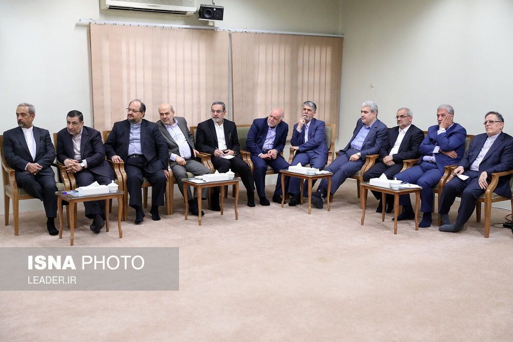 گزارش تصویری / دیدار رئیس‌جمهور و اعضای هیئت دولت با مقام معظم رهبری