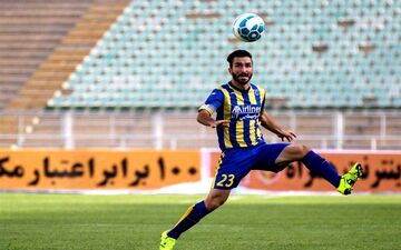  بی‌خبری شجاعیان از توافق استقلال و گسترش فولاد/ او دوست دارد پرسپولیسی شود؟