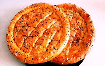 آموزش گام به گام تهیه نان فطیر خانگی (شیرمال) + ویدئو