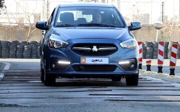 اینفوگرافیک تفاوت شاهین CVT و شاهین پلاس؛ مقایسه کامل