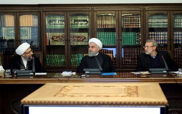 گزارش اقدامات بانک مرکزی برای کنترل بازار پول و ارز بررسی شد