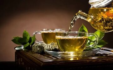 افراد مبتلا به فشار خون به هیچ وجه به این دمنوش لب نزنند