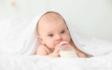 هشدار| خواباندن کودکان با شیشه شیر ممنوع

