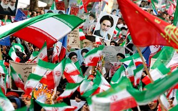  راهپیمایی 13 آبان همزمان با سراسر کشور در تهران