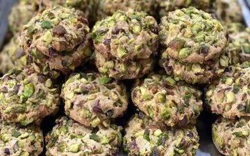 طرز تهیه کوکی پسته| این شیرینی رو همه دوست دارن!