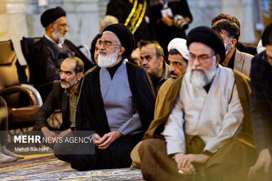 آیین شمعدان گردانی خادمان حرم حضرت معصومه(س)