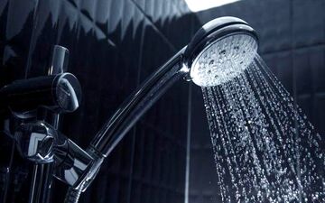 با غسل های مستحب می‌شود نماز خواند؟

