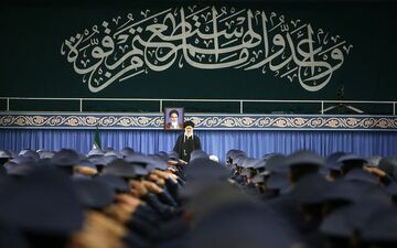 دیدار فرماندهان و کارکنان نیروی هوایی ارتش با فرمانده کل قوا