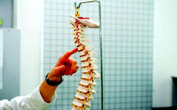  آیا می‌توان جلوی کاهش قد ناشی از افزایش سن را گرفت؟