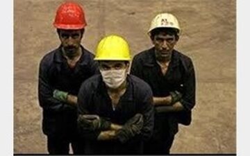 هشدار شورای کار در باره کاهش شدید دستمزد کارگران