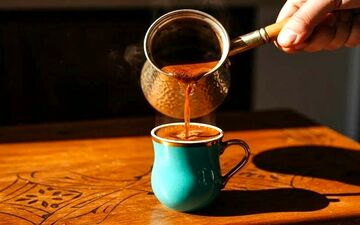 نوشیدن قهوه در این زمان سلامت روده را تضمین می‌کند