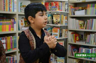 اجرای شاهنامه‌خوانی گروه همایون به مناسبت جشن مهرگان در شهر کتاب کرمانشاه