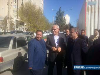 گزارش تصویری از حضور وزیر صمت در محل جمع آوری کمک های مردمی به سیل زدگان