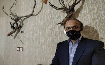 گزارش تصویری/ رونمایی از آثار مفهومی خلاق و اعتراضی به آتش سوزی جنگل‌های زاگرس