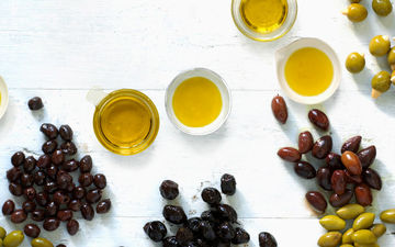این غذاها پوستتان را معرکه می کند!