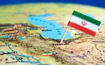 برخی از دولت‌های عرب می‌خواهند ایران را دشمن اعراب معرفی کنند