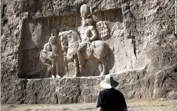  تارنمای تجاری سی ان ان: رونق صنعت گردشگری در ایران و فرصت سرمایه گذاری