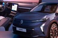 رنو Scenic E-Tech با برد ۶۴۲ کیلومتر و فناوری‌های نوین به‌روزرسانی شد