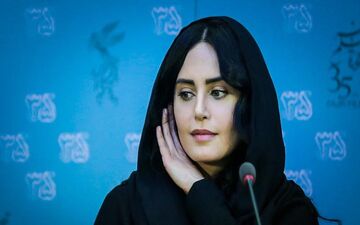 «الناز شاکردوست» در قبرستان جن ها! + عکس