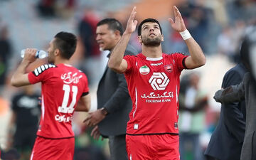 آقای گل لیگ یک در راه بازگشت به پرسپولیس 