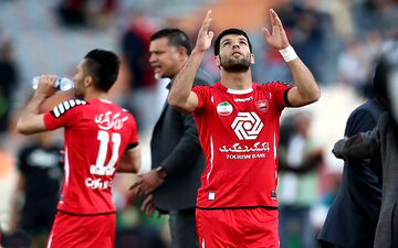 آقای گل لیگ یک در راه بازگشت به پرسپولیس 