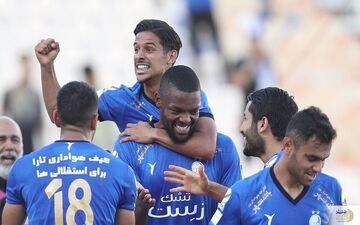 شاه ماهی ساپینتو و استقلال از استانبول می رسد 