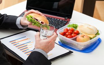 تاثیر شغل افراد در بروز بیماری های گوارشی