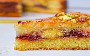 طرز تهیه کیک کافی شاپی ساده | همه خوششون میاد!