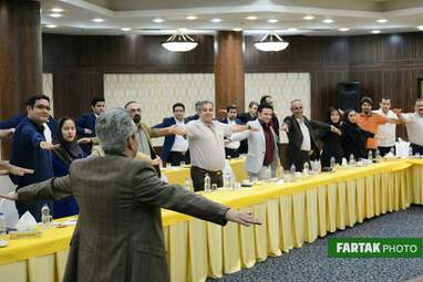 کارگاه آموزشی تکنیک‌های ارتباط مؤثر با حضور مصطفی شهبازی در کرمانشاه