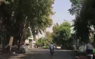 حکایت پیرمرد برنج‌فروشی در بازار کرمان که متفاوت از بقیه کاسبی می‌کند