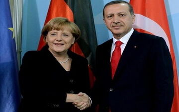 گفتگوی تلفنی اردوغان و مرکل درباره سوریه و لیبی